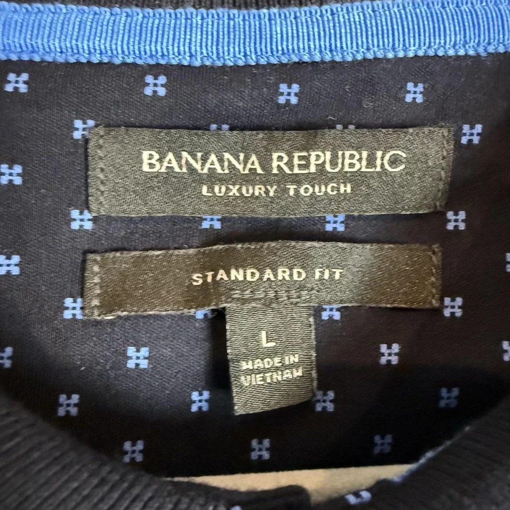 Banana Republic brand banana